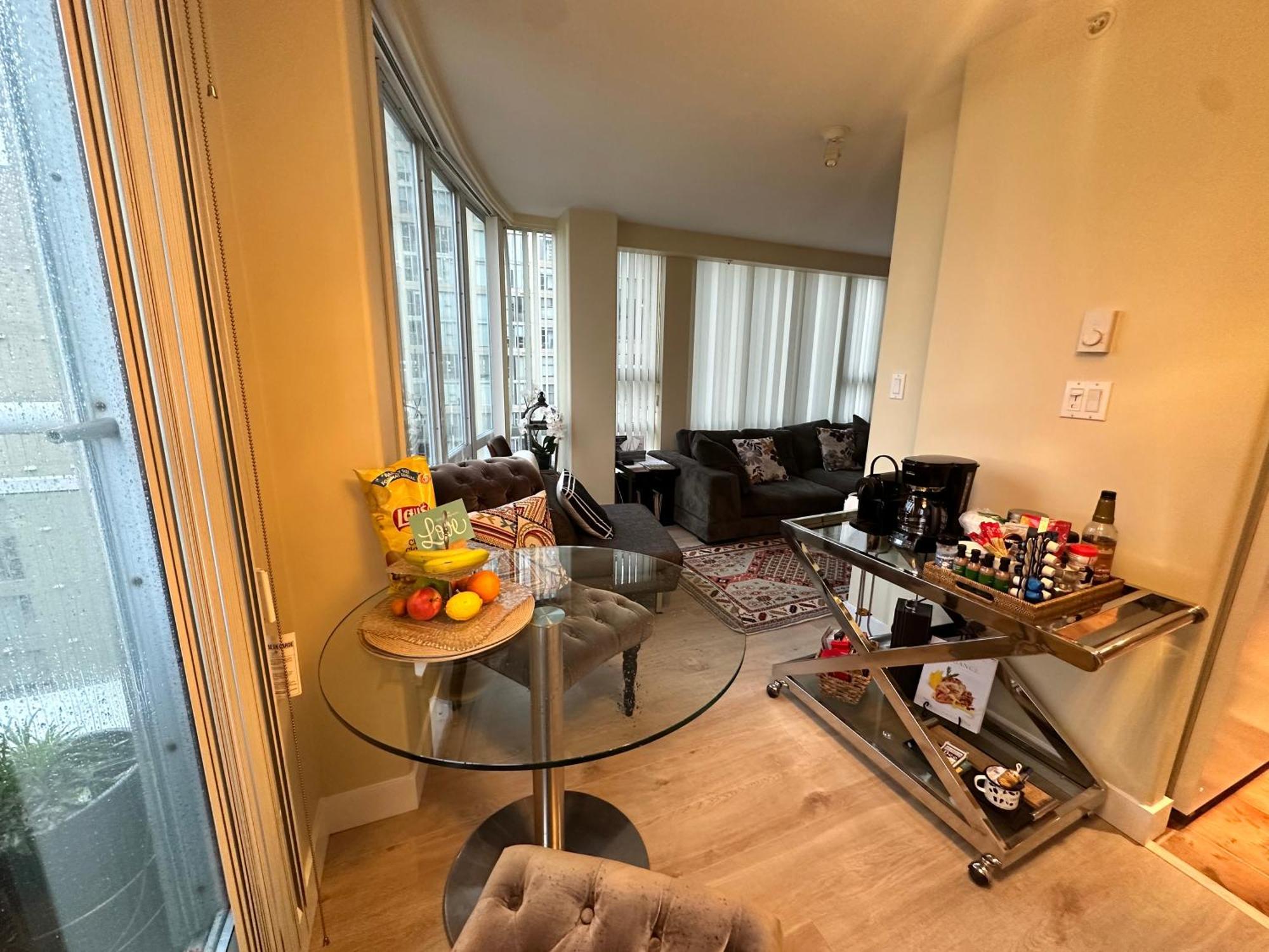 Penthouses Of Beach Ave Βανκούβερ Εξωτερικό φωτογραφία
