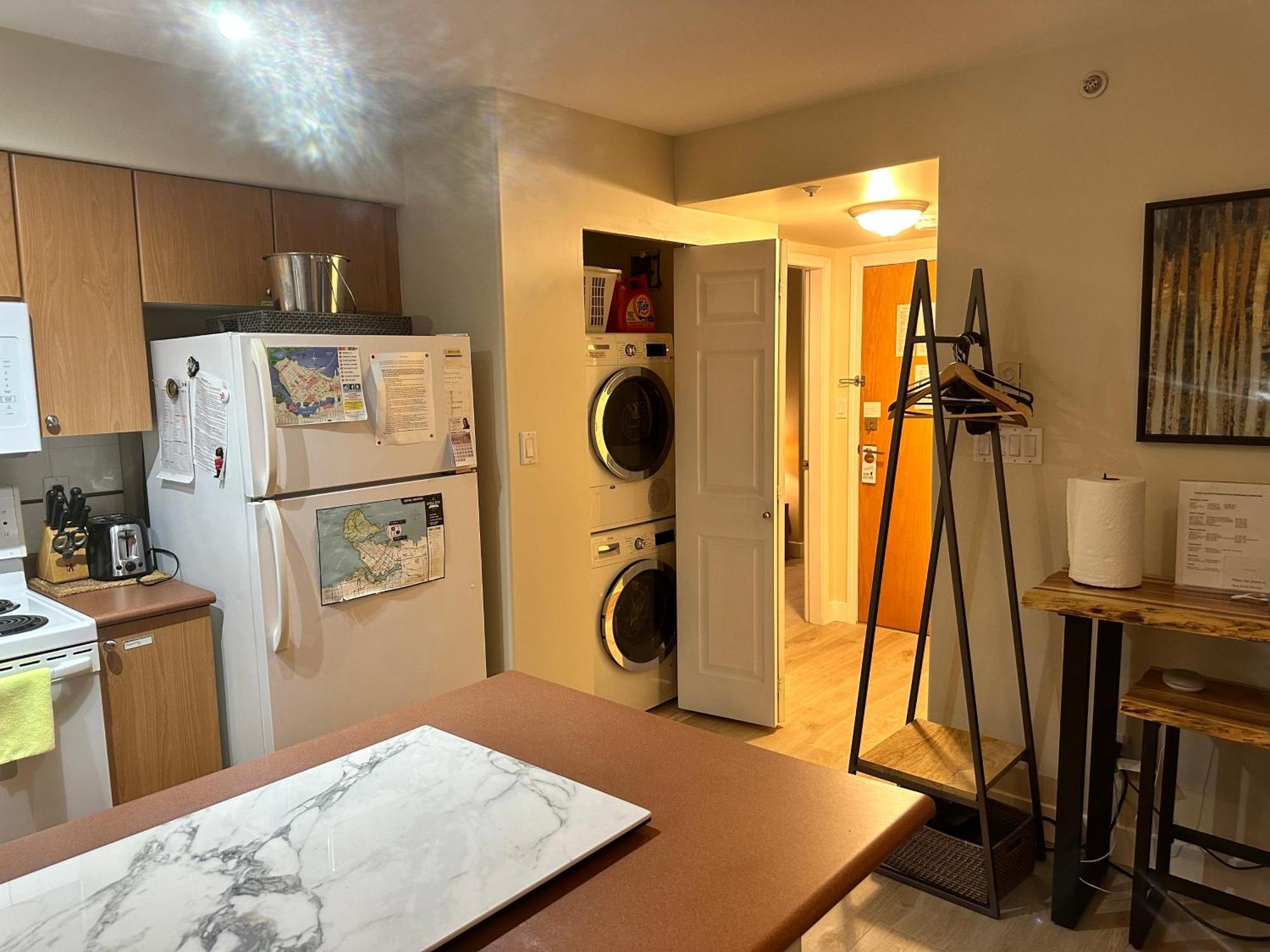 Penthouses Of Beach Ave Βανκούβερ Εξωτερικό φωτογραφία