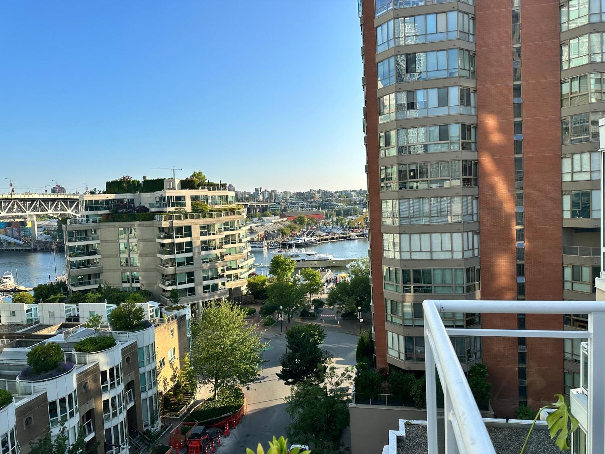 Penthouses Of Beach Ave Βανκούβερ Εξωτερικό φωτογραφία