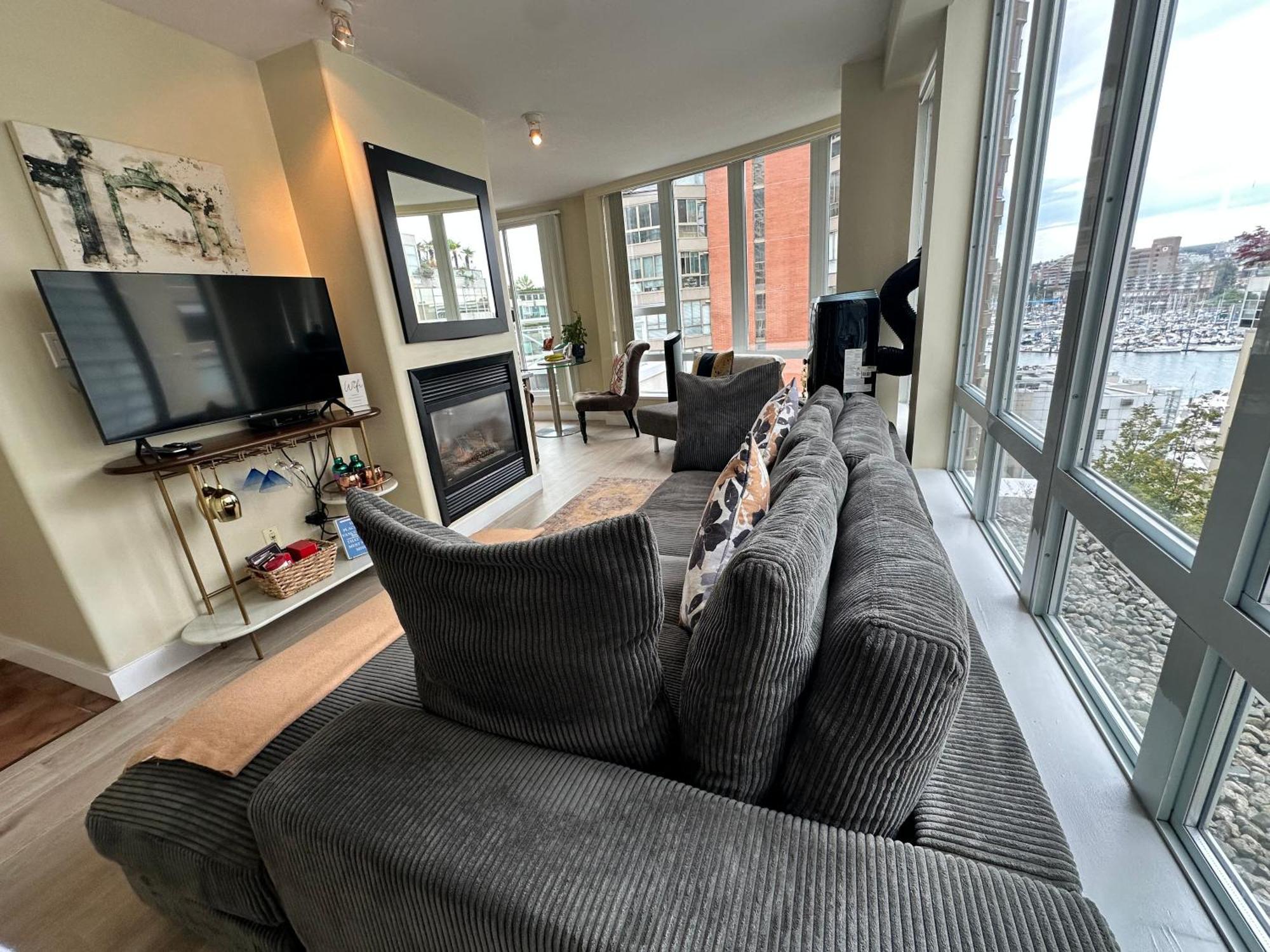Penthouses Of Beach Ave Βανκούβερ Εξωτερικό φωτογραφία